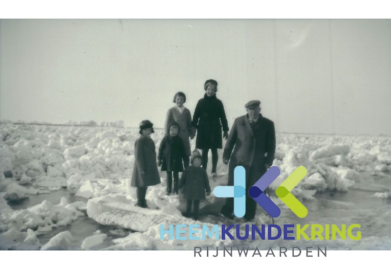 IJsgang op de Rijn Coll. J.Peet-HKR 15 (2)